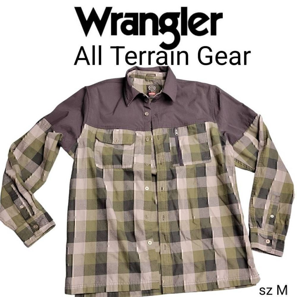 Wrangler All Terrain Gear Green Plaid Long Sleeve Lightweight Jacket or Shirt